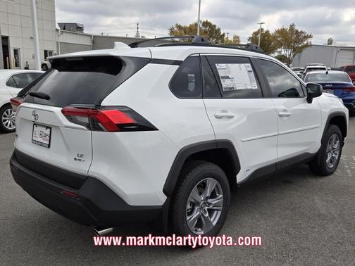 2025 Toyota RAV4 Hybrid LE