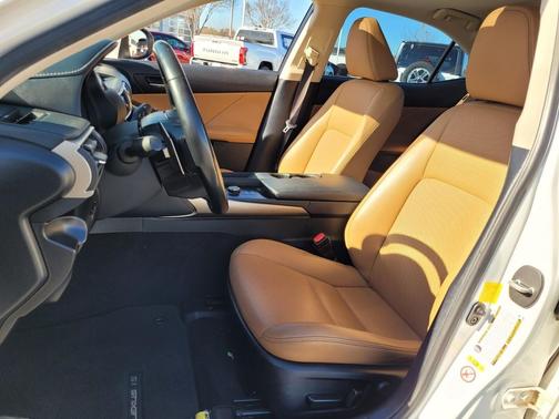 2019 Lexus IS 300 Base