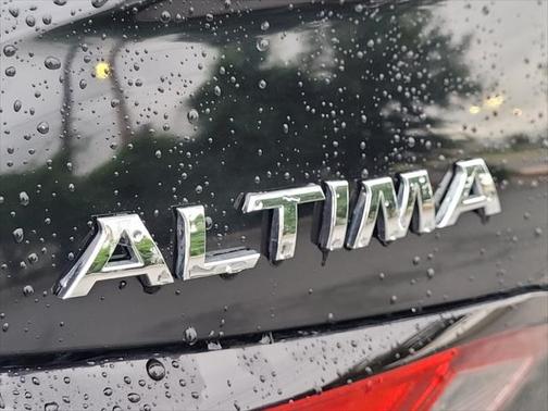 2022 Nissan Altima S FWD