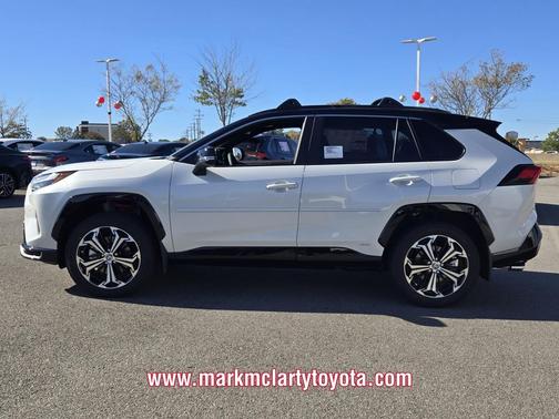 2025 Toyota RAV4 Hybrid SE