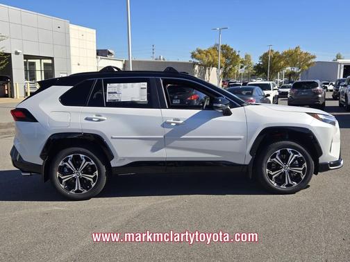 2025 Toyota RAV4 Hybrid SE