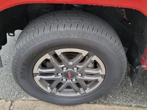 2024 Toyota Tacoma TRD Sport