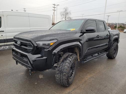 2025 Toyota Tacoma SR