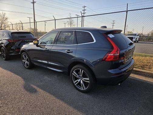 Denim Blue Metallic 2020 Volvo XC60 T5 Momentum