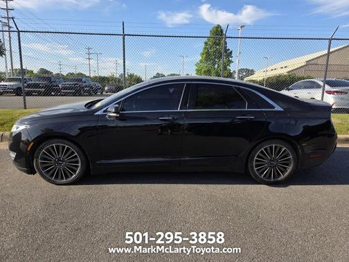 Velvet 2016 Lincoln MKZ Base