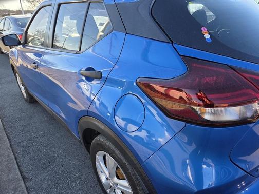 2021 Nissan Kicks S