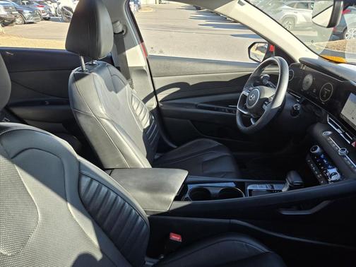 2022 Hyundai ELANTRA Limited