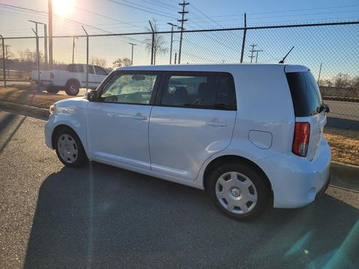 2014 Scion xB Release Series 10.0