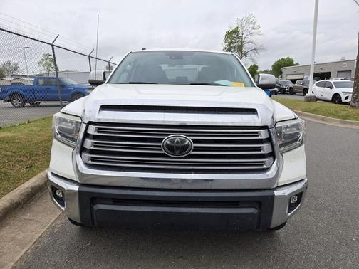 Super White 2018 Toyota Tundra Limited
