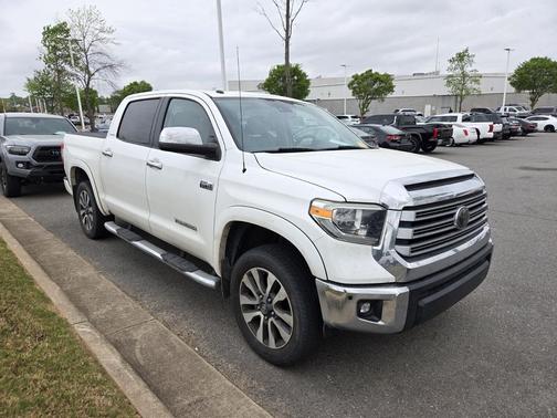 Super White 2018 Toyota Tundra Limited