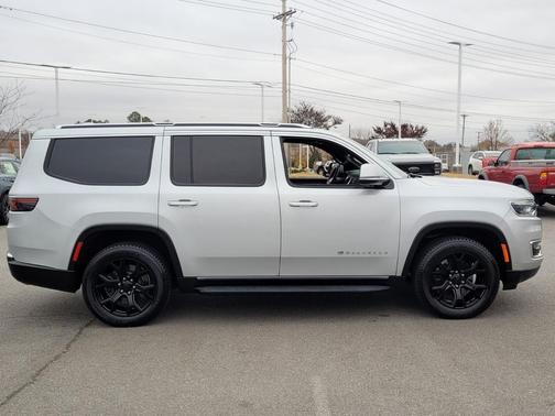 2022 Jeep Wagoneer Series II 4x4