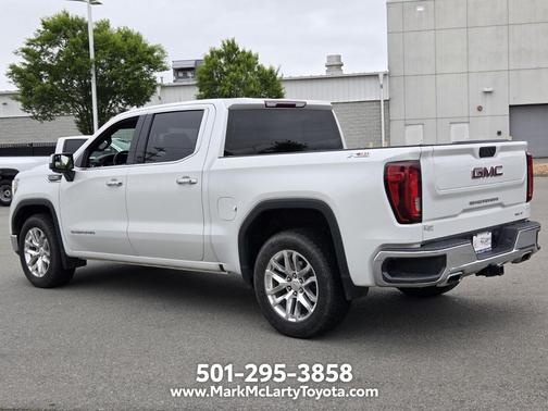 White Frost Tricoat 2021 GMC Sierra 1500 SLT