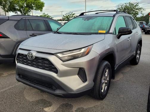 2025 Toyota RAV4 Hybrid LE