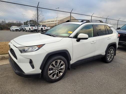 2019 Toyota RAV4 XLE Premium