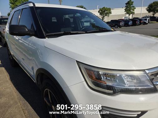 Oxford White 2018 Ford Explorer XLT