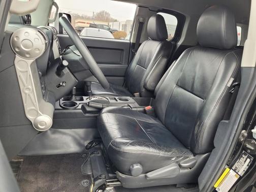 2013 Toyota FJ Cruiser Base