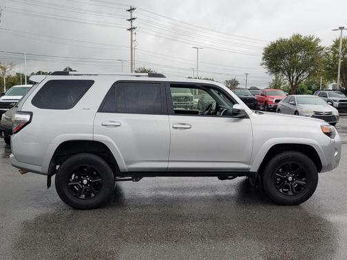 2024 Toyota 4Runner SR5