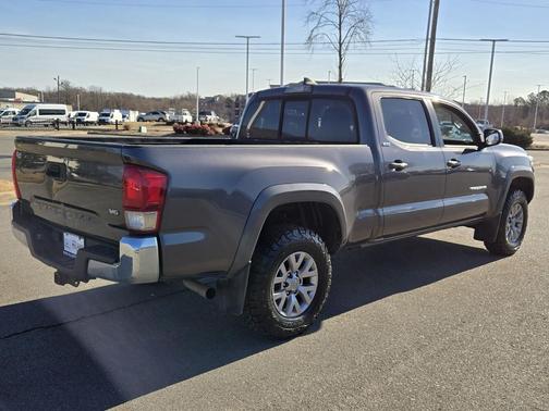 2017 Toyota Tacoma SR5