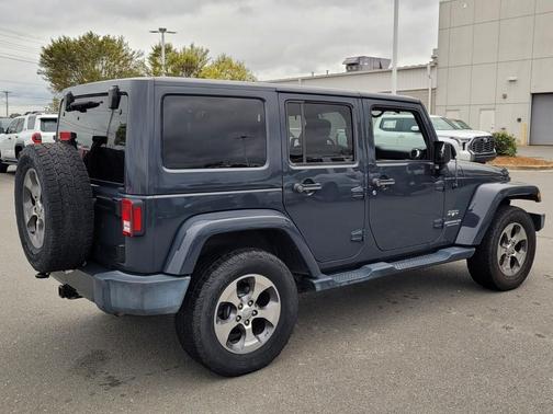2017 Jeep Wrangler Unlimited Sahara