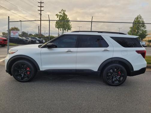 2024 Ford Explorer ST