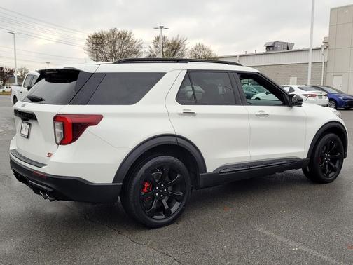 2024 Ford Explorer ST