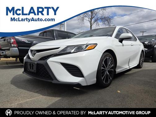 2019 Toyota Camry SE