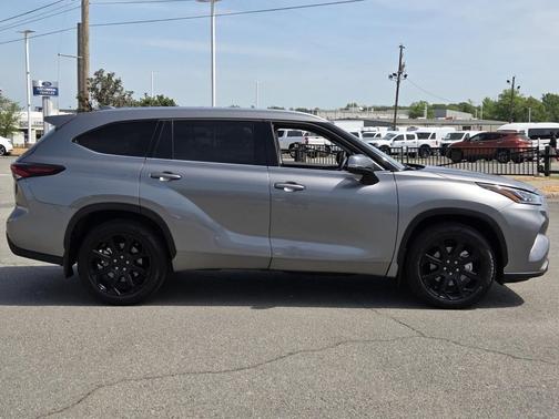 Heavy Metal 2026 Toyota Highlander Limited