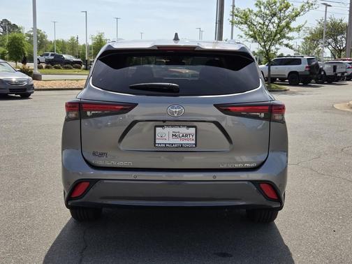 Heavy Metal 2026 Toyota Highlander Limited