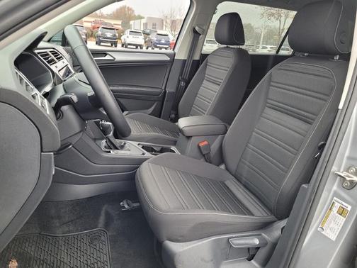 2024 Volkswagen Tiguan 2.0T S