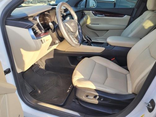 2018 Cadillac XT5 Premium Luxury