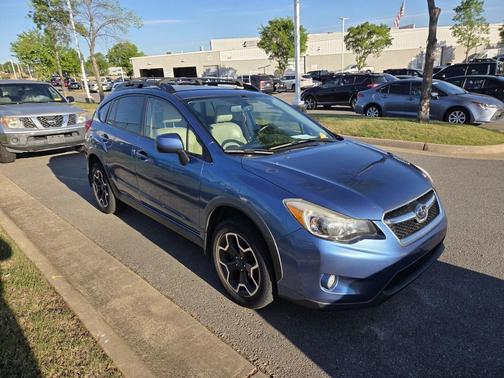 Quartz Blue Pearl 2014 Subaru XV Crosstrek 2.0i Limited