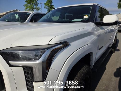 Ice 2022 Toyota Tundra SR5