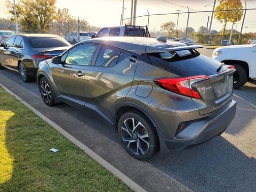 2021 Toyota C-HR XLE
