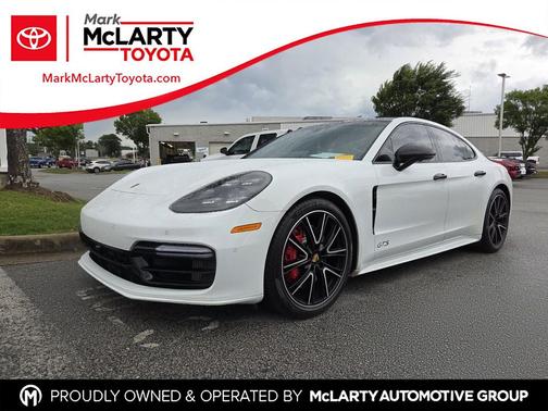 Carmine Red 2019 Porsche Panamera GTS