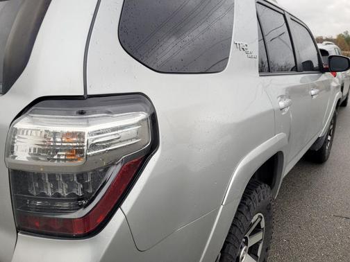 2021 Toyota 4Runner TRD Off Road