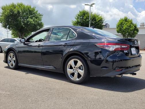 2023 Toyota Camry Hybrid XLE