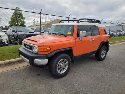 2013 Toyota FJ Cruiser Base