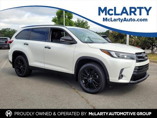 2019 Toyota Highlander SE