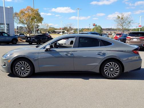 2023 Hyundai SONATA Hybrid Limited