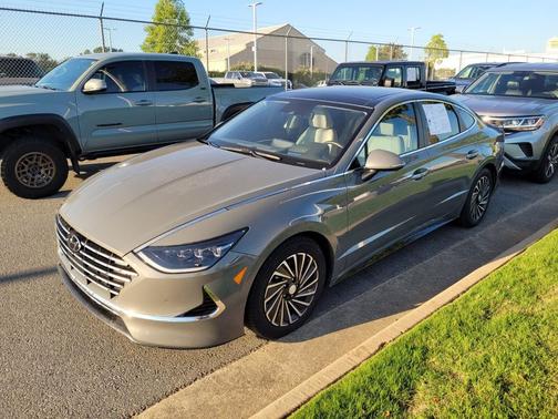2023 Hyundai SONATA Hybrid Limited