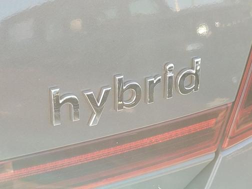 2023 Hyundai SONATA Hybrid Limited
