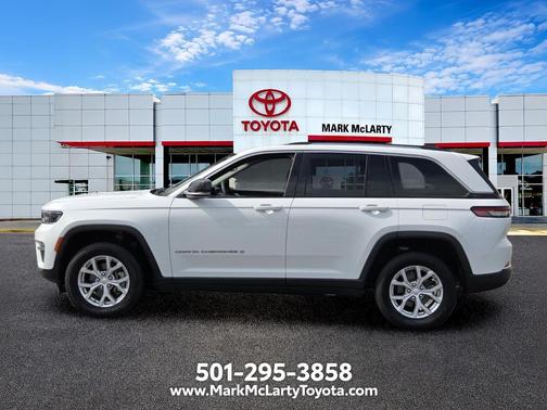 Bright White Clearcoat 2023 Jeep Grand Cherokee Limited