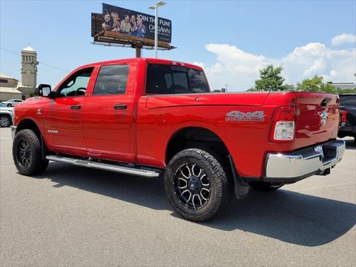 2021 RAM 2500 Tradesman Crew Cab 4x4 6'4' Box