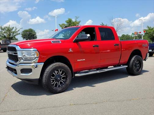 2021 RAM 2500 Tradesman Crew Cab 4x4 6'4' Box
