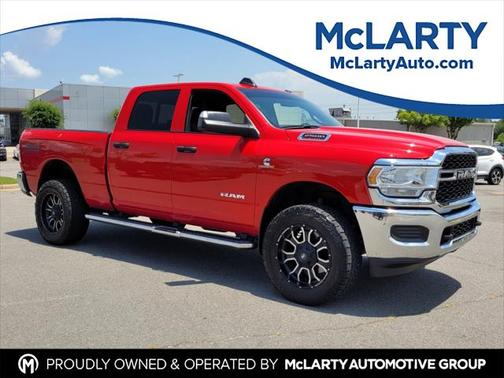 2021 RAM 2500 Tradesman Crew Cab 4x4 6'4' Box