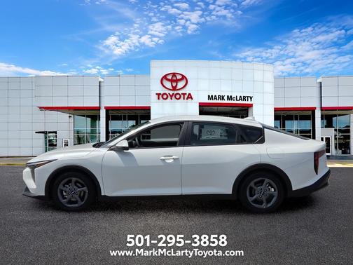 Snow White Pearl 2025 Kia K4 LXS