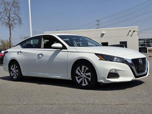 2022 Nissan Altima S FWD