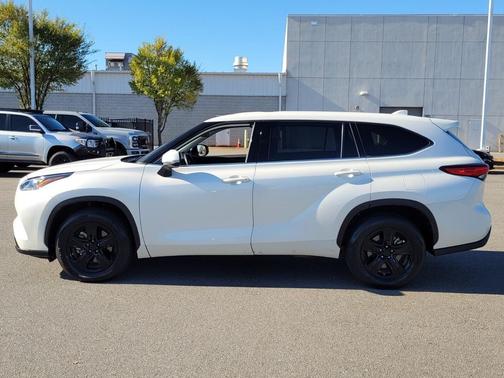 2020 Toyota Highlander LE