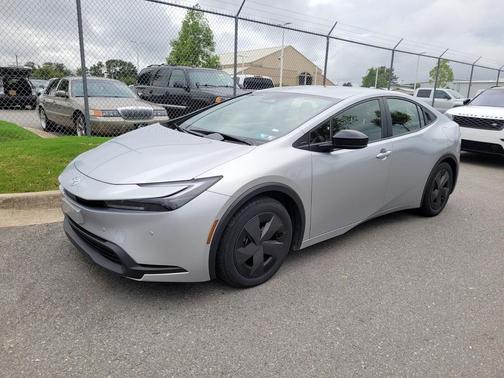 2024 Toyota Prius LE