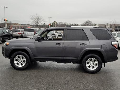 2023 Toyota 4Runner SR5
